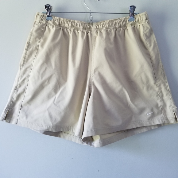 nike beige shorts